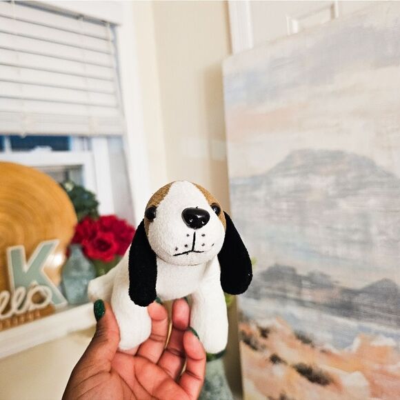 VTG Oriental Trading Co. Multi-colored Mini Beagle Plush Dog. - Picture 10 of 11